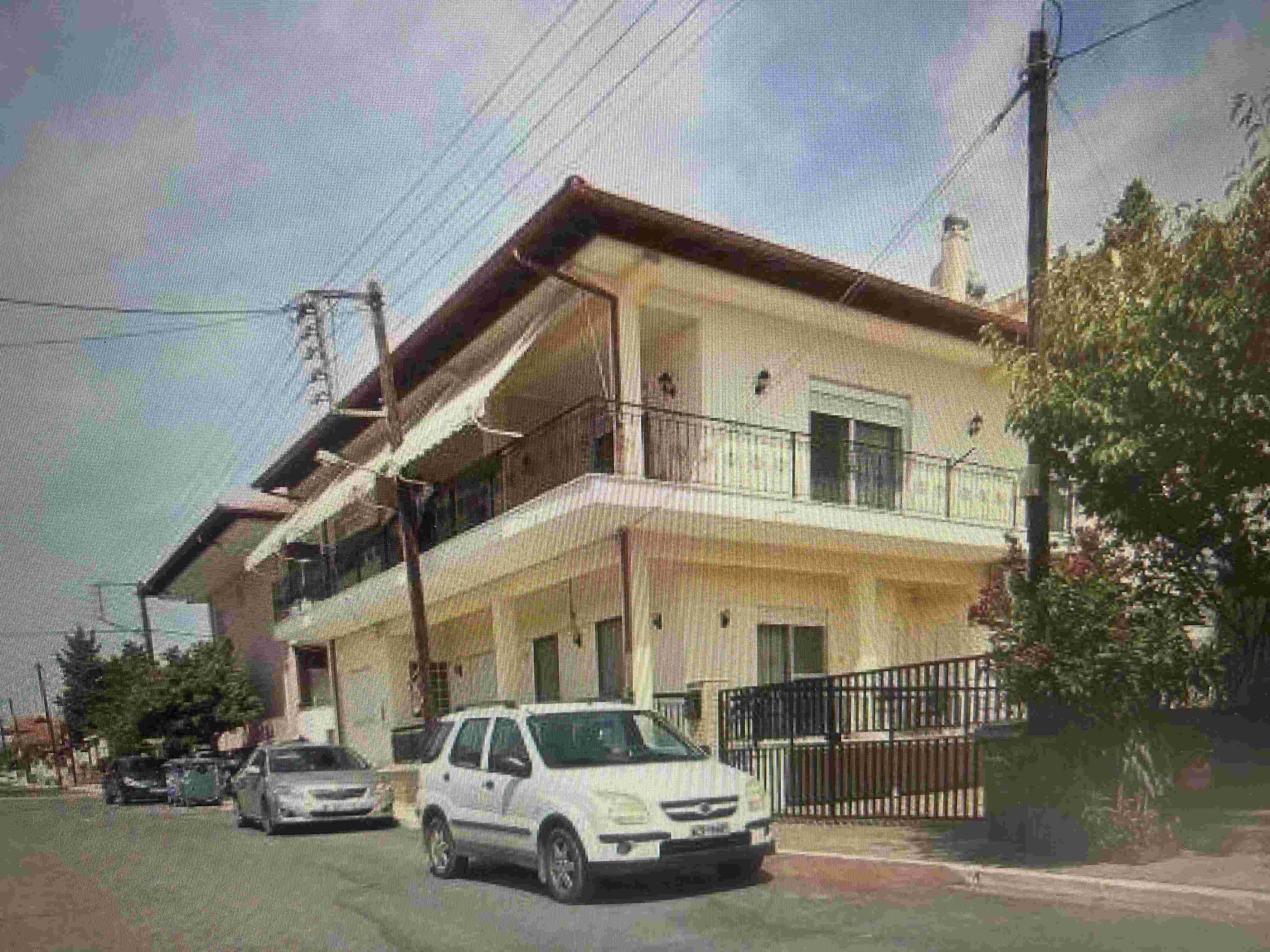 photo1