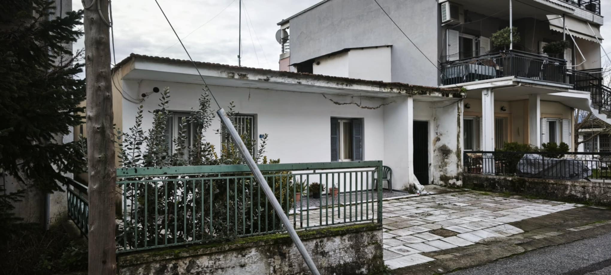 photo1