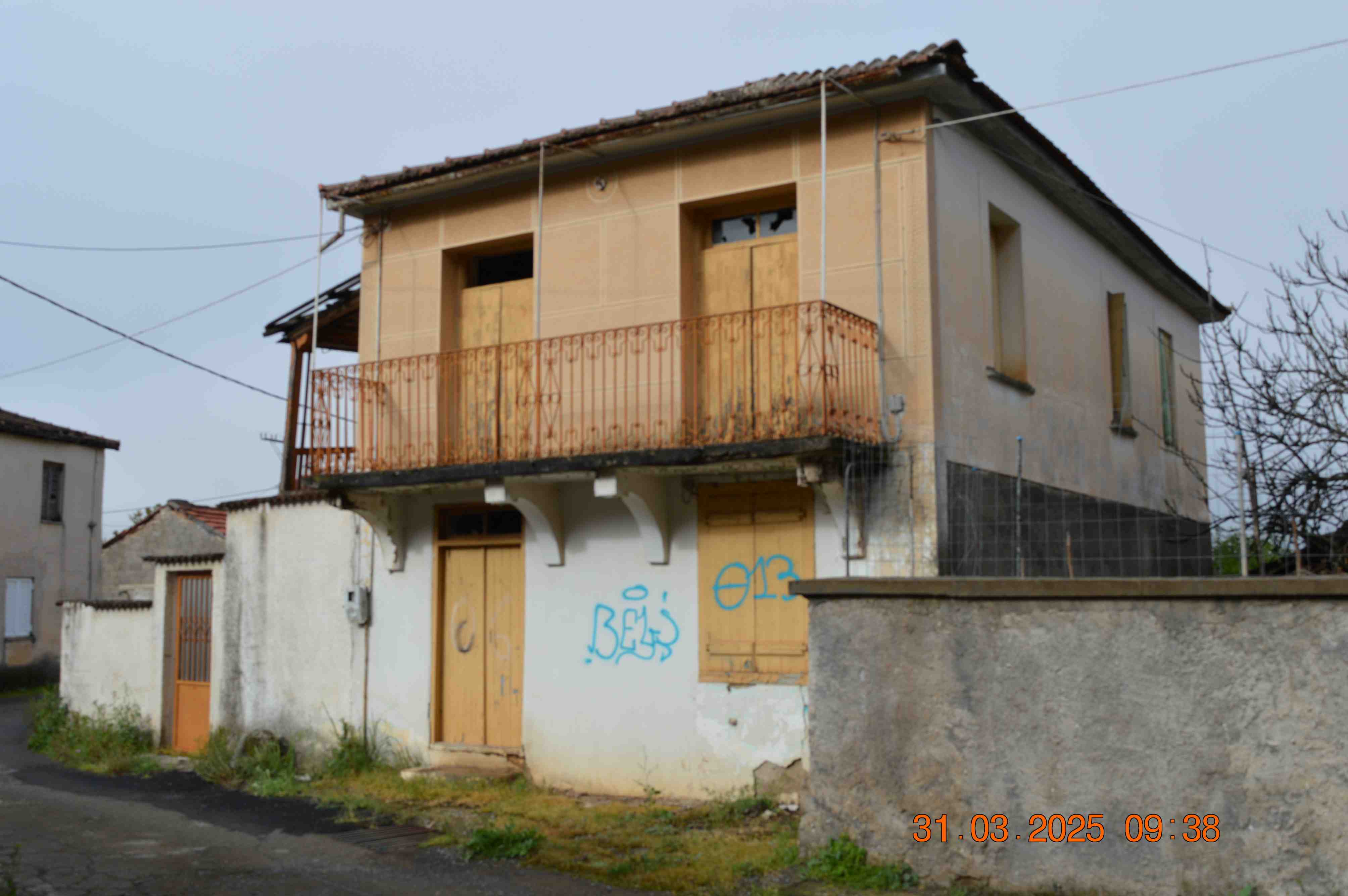 photo2