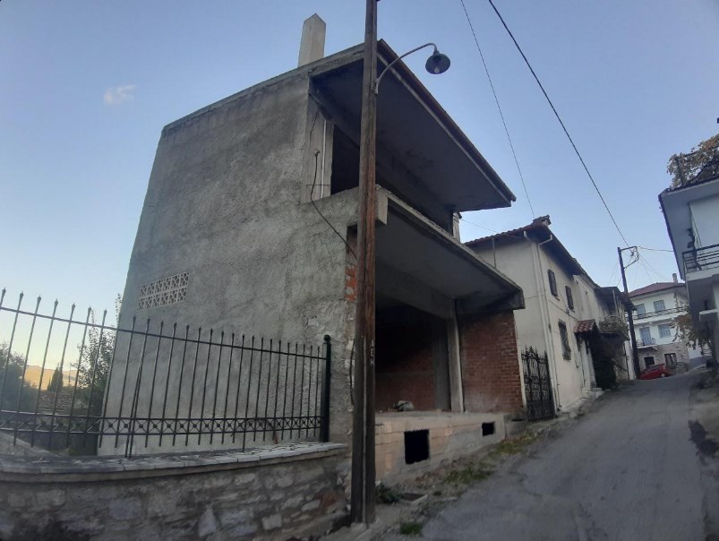 photo1