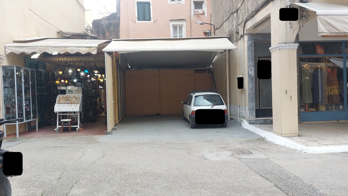 photo1