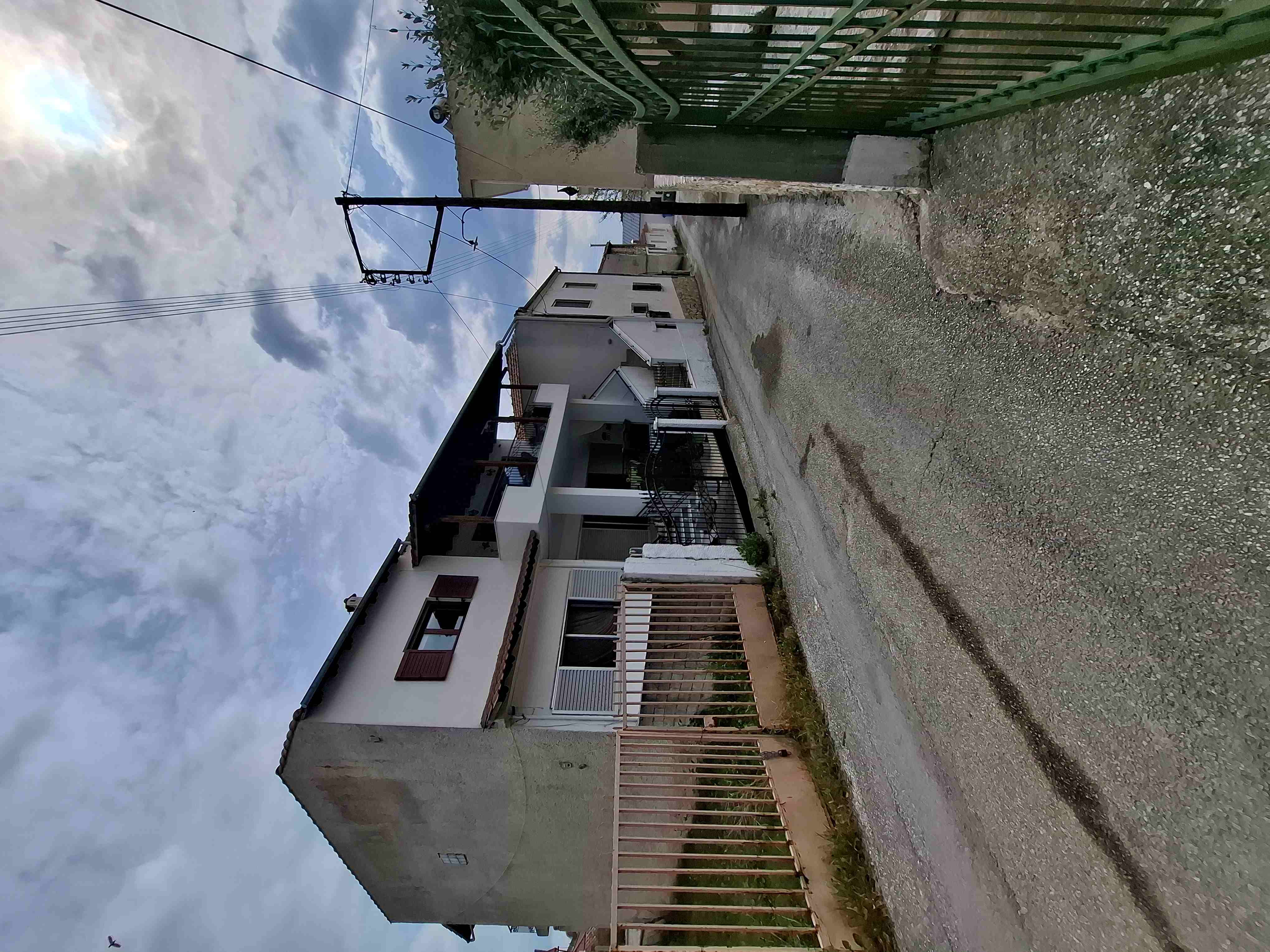 photo1