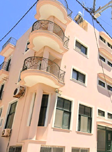 photo1