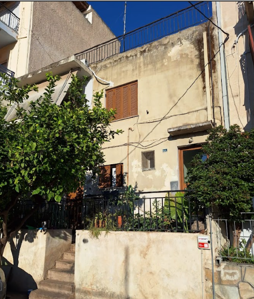Οικόπεδο με κτίσμα  σε πλειστηριασμό Δήμος Δάφνης - Υμηττού