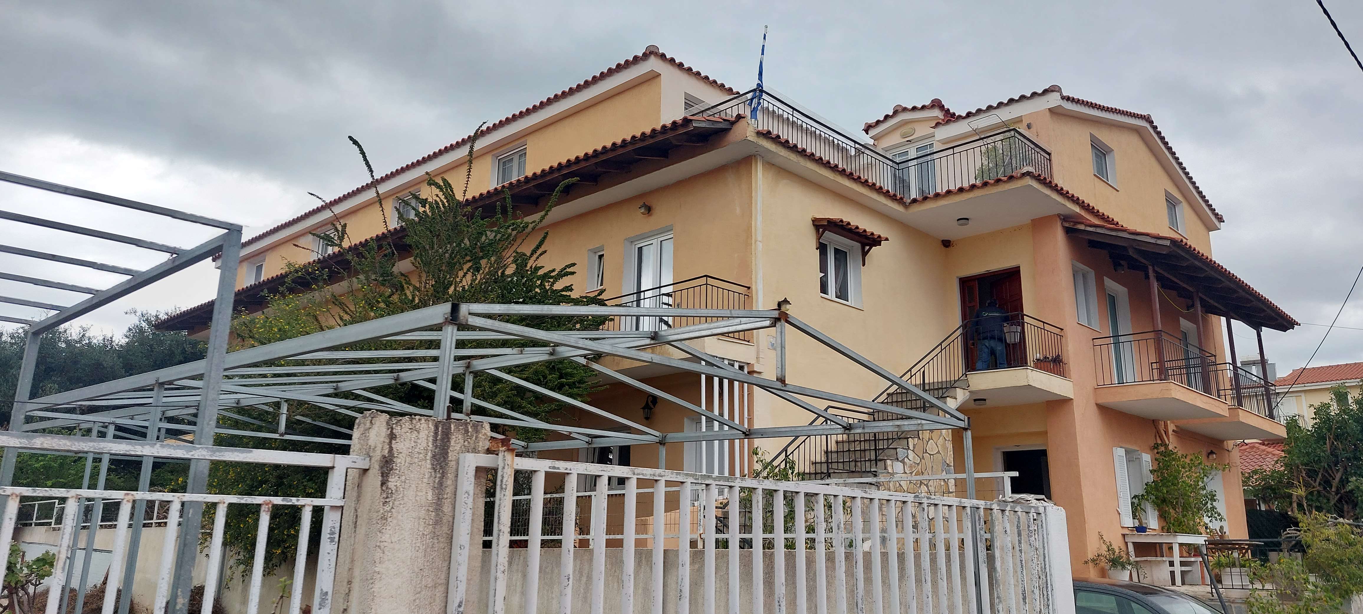Οικόπεδο με κτίσμα  σε πλειστηριασμό Δήμος Κεφαλονιάς