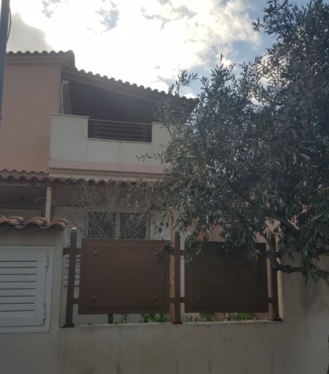 Οικόπεδο με κτίσμα  σε πλειστηριασμό Δήμος Φυλής