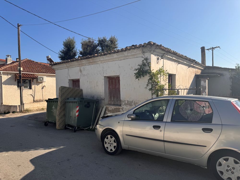 Οικόπεδο με κτίσμα  σε πλειστηριασμό Δήμος Δυτικής Αχαΐας