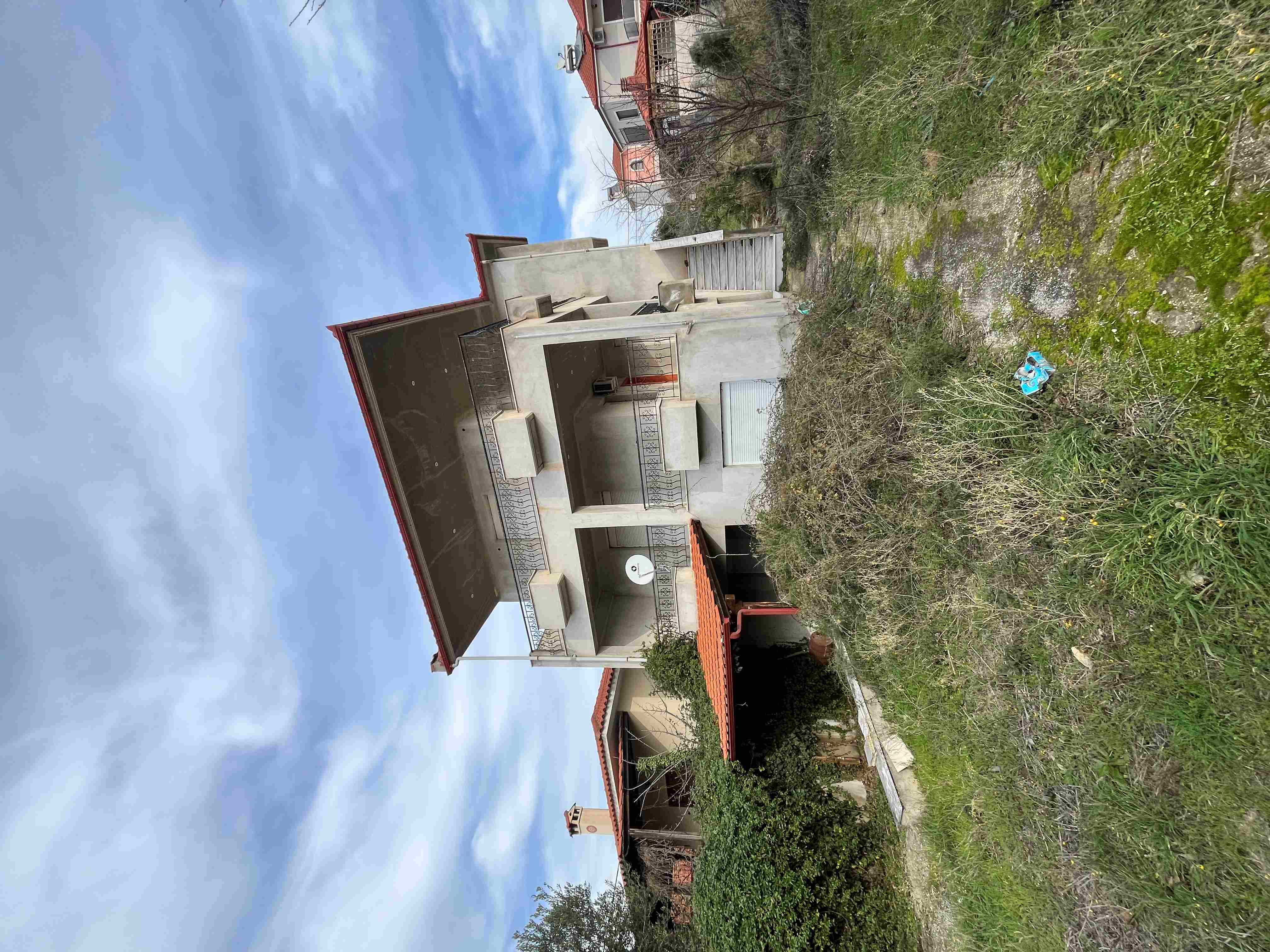 photo1