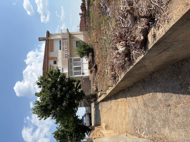 photo1