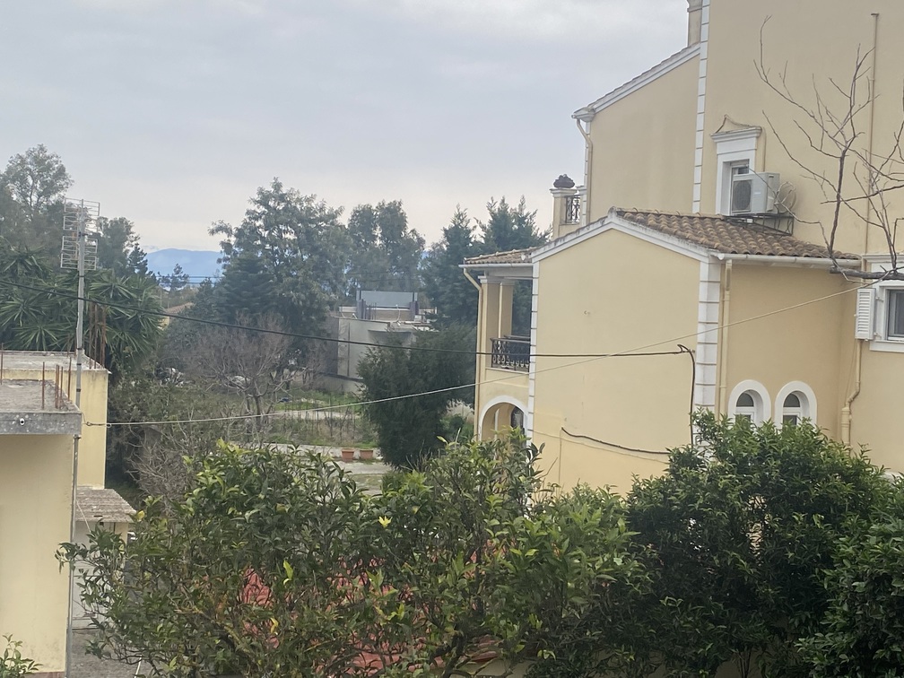 Οικόπεδο με κτίσμα  σε πλειστηριασμό Δήμος Κέρκυρας