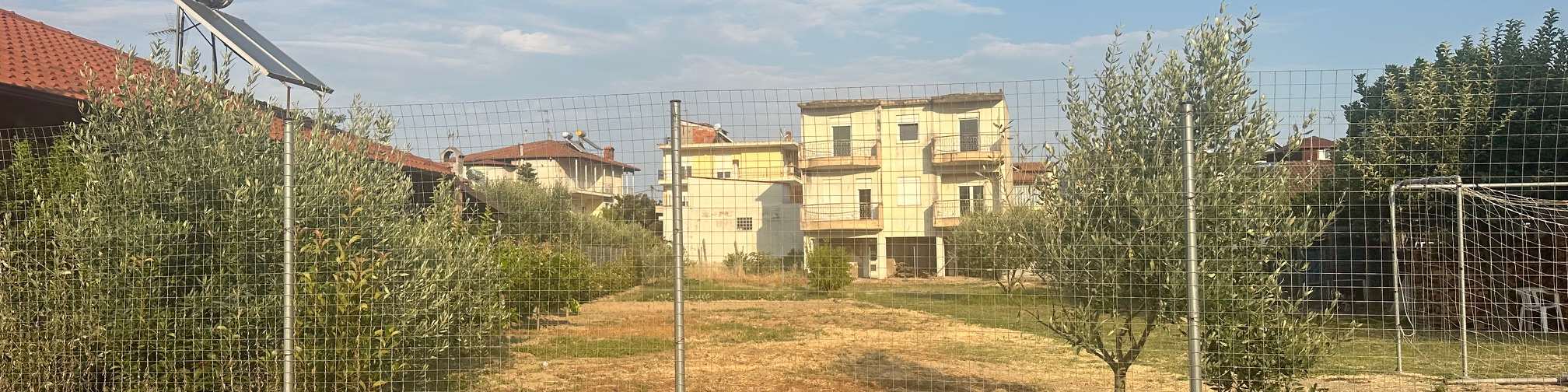 Οικόπεδο με κτίσμα  σε πλειστηριασμό Δήμος Κατερίνης