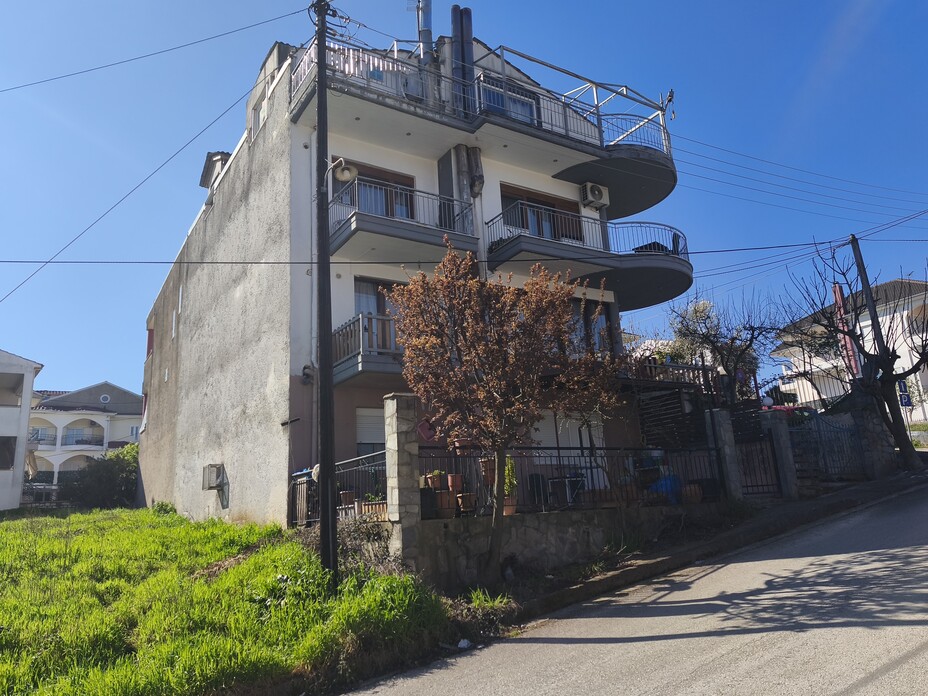 Οικόπεδο με κτίσμα  σε πλειστηριασμό Δήμος Ιωαννιτών