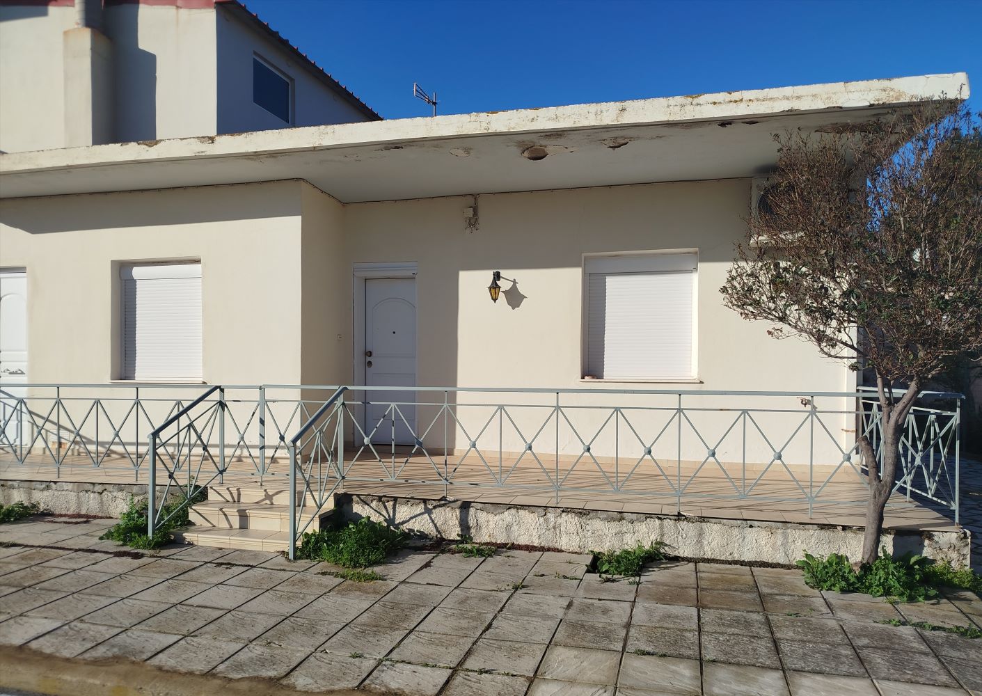 Οικόπεδο με κτίσμα  σε πλειστηριασμό Δήμος Ναυπακτίας 