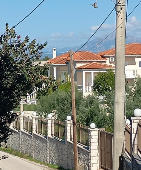 Αγροτεμάχιο με κτίσμα  σε πλειστηριασμό Δήμος Πατρέων