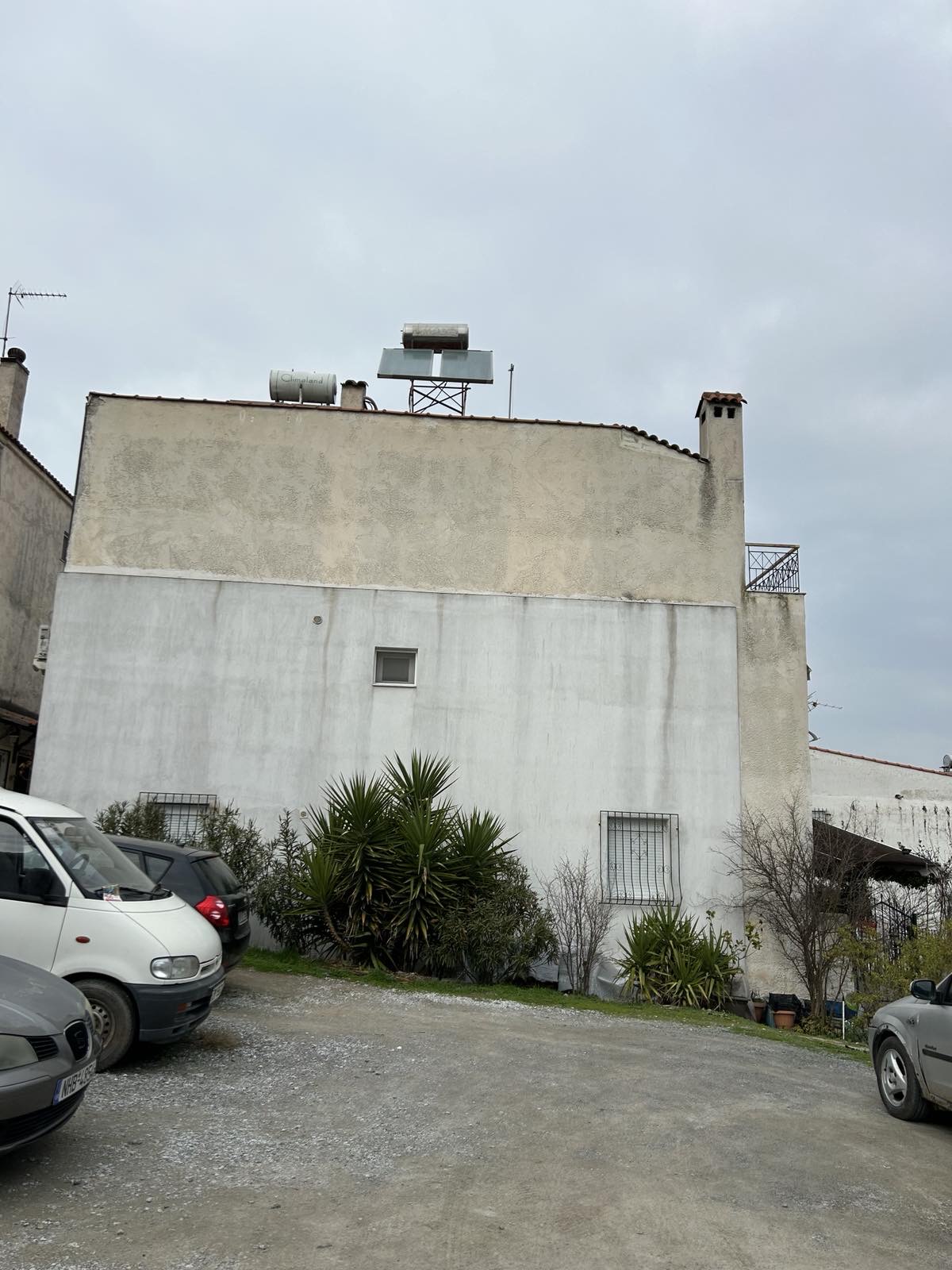 photo1
