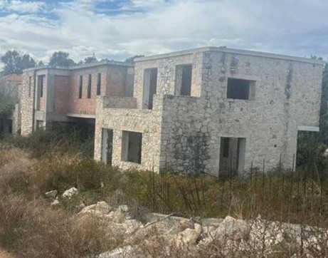 Οικόπεδο με κτίσμα  σε πλειστηριασμό Δήμος Ρεθύμνης