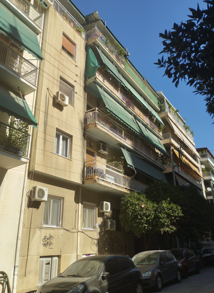 photo1