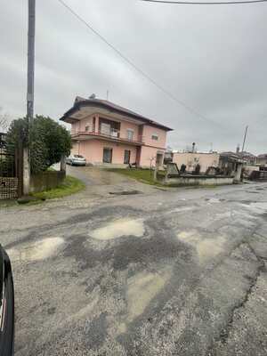 Οικόπεδο με κτίσμα  σε πλειστηριασμό Municipality of Pella