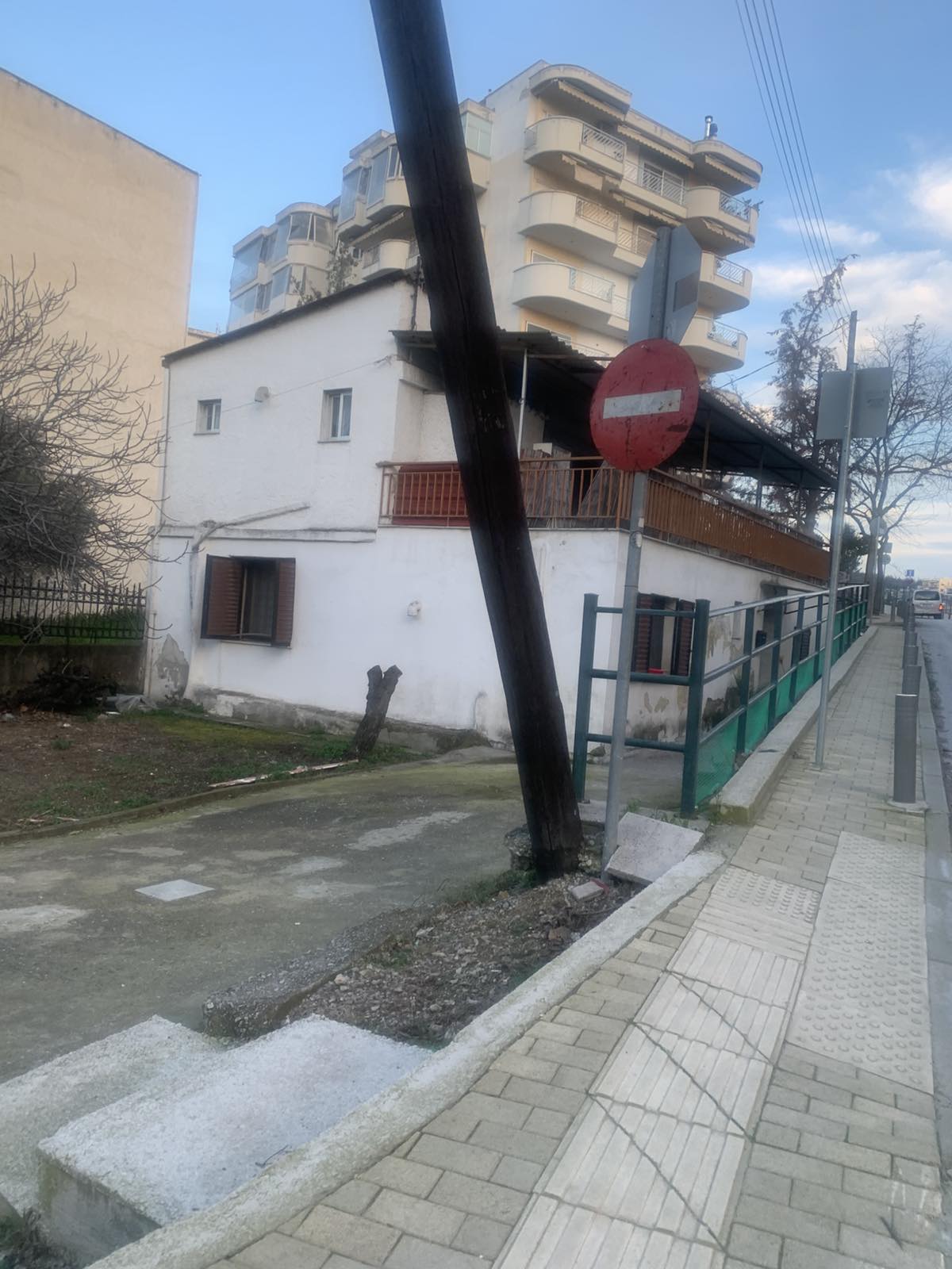 Οικόπεδο με κτίσμα  σε πλειστηριασμό Δήμος Νέαπολης - Συκεών