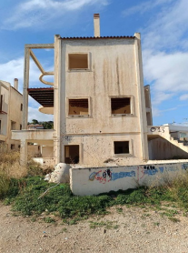 Οικόπεδο με κτίσμα  σε πλειστηριασμό Δήμος Σπάτων - Αρτέμιδος
