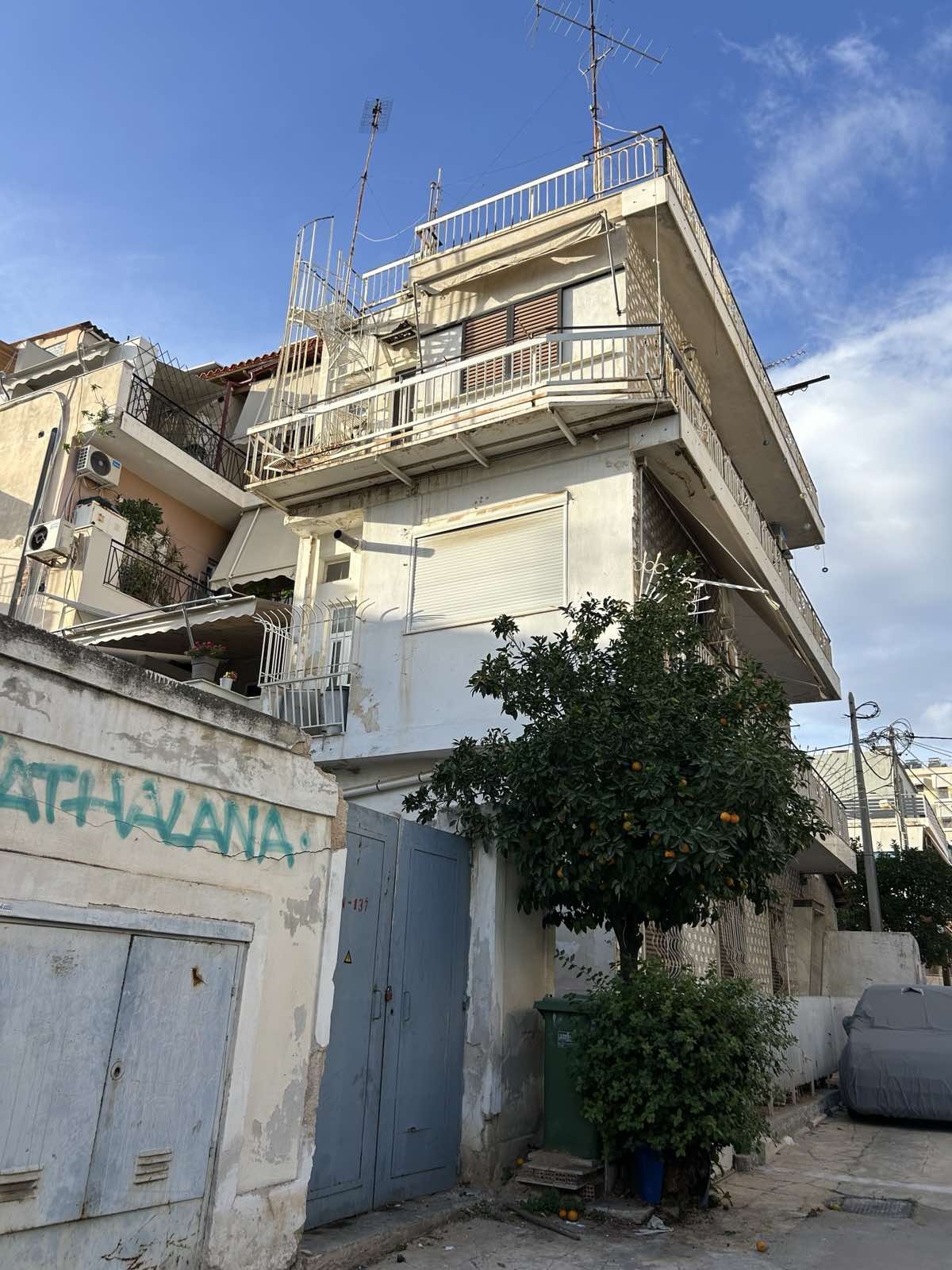 Οικόπεδο με κτίσμα  σε πλειστηριασμό Δήμος Νικαίας - Αγίου Ιωάννου Ρέντη