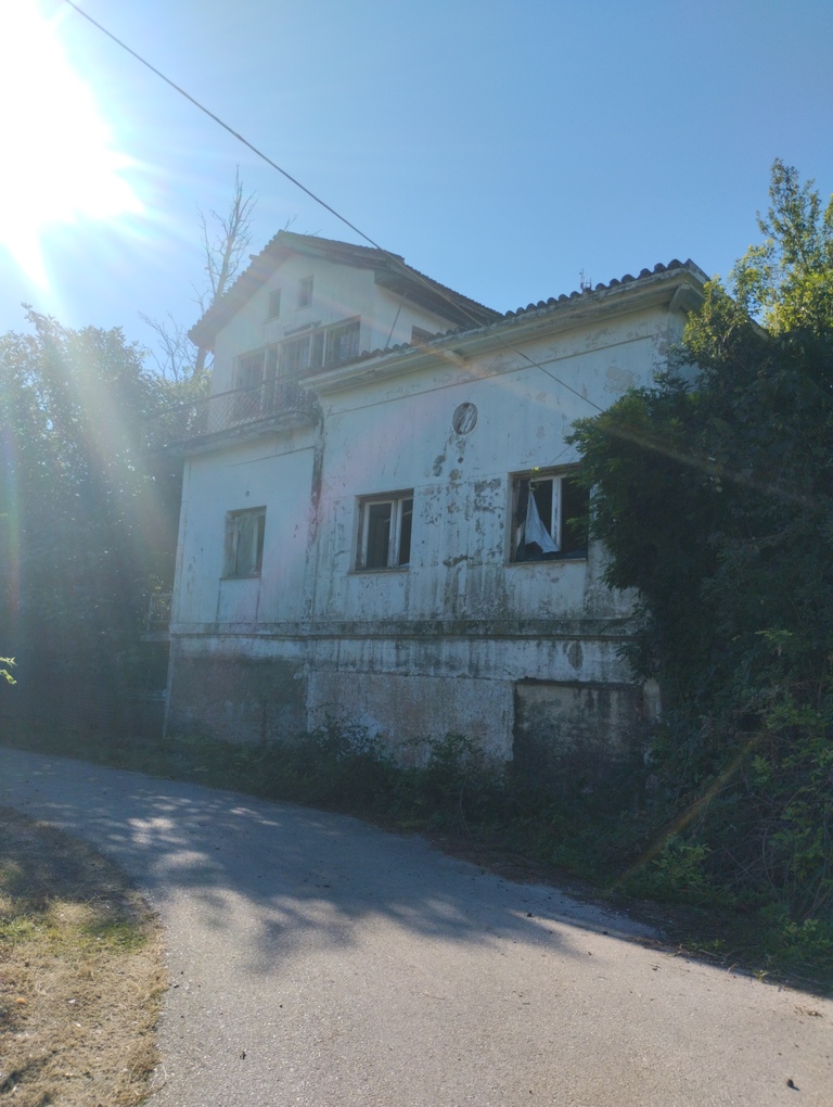 Αγροτεμάχιο με κτίσμα  σε πλειστηριασμό Δήμος Πρέβεζας