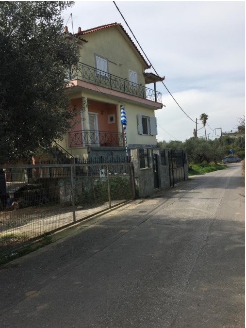 photo1