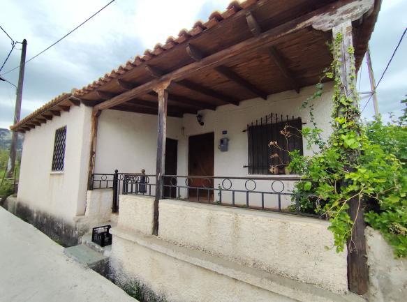 Οικόπεδο με κτίσμα  σε πλειστηριασμό Municipality of Xylokastro - Eurostini