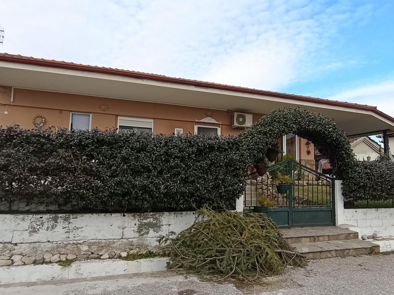 Οικόπεδο με κτίσμα 726 sq.m. σε πλειστηριασμό Municipality of Veria