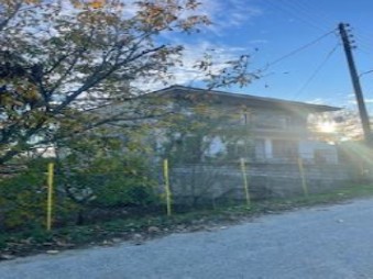 Οικόπεδο με κτίσμα  σε πλειστηριασμό Δήμος Βοίου