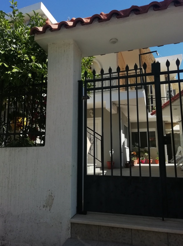 photo2