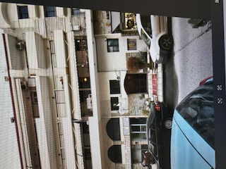 photo1
