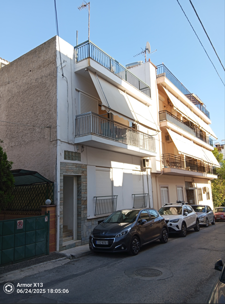 photo1