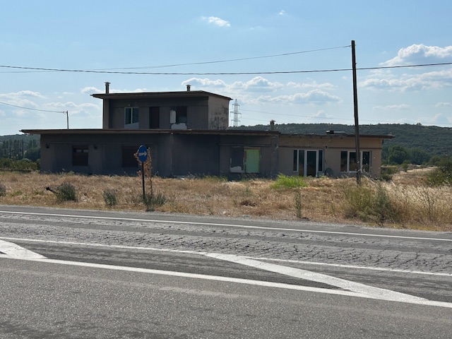 photo1