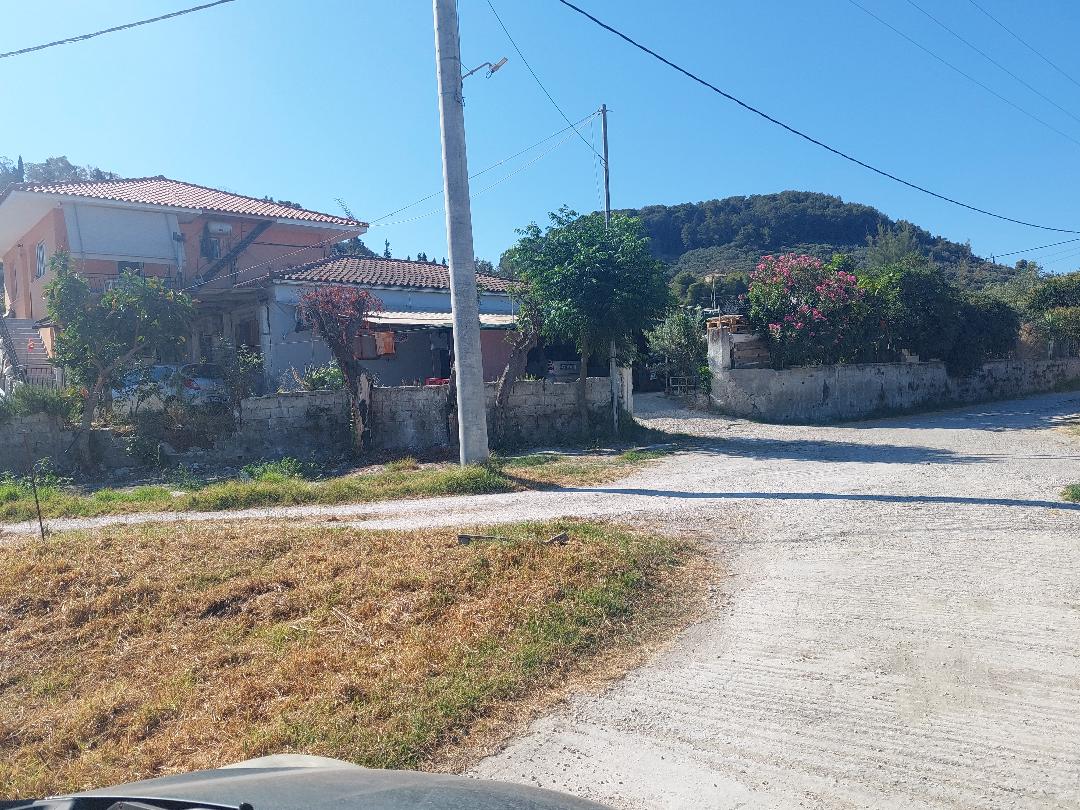 Οικόπεδο με κτίσμα  σε πλειστηριασμό Δήμος Ζακύνθου
