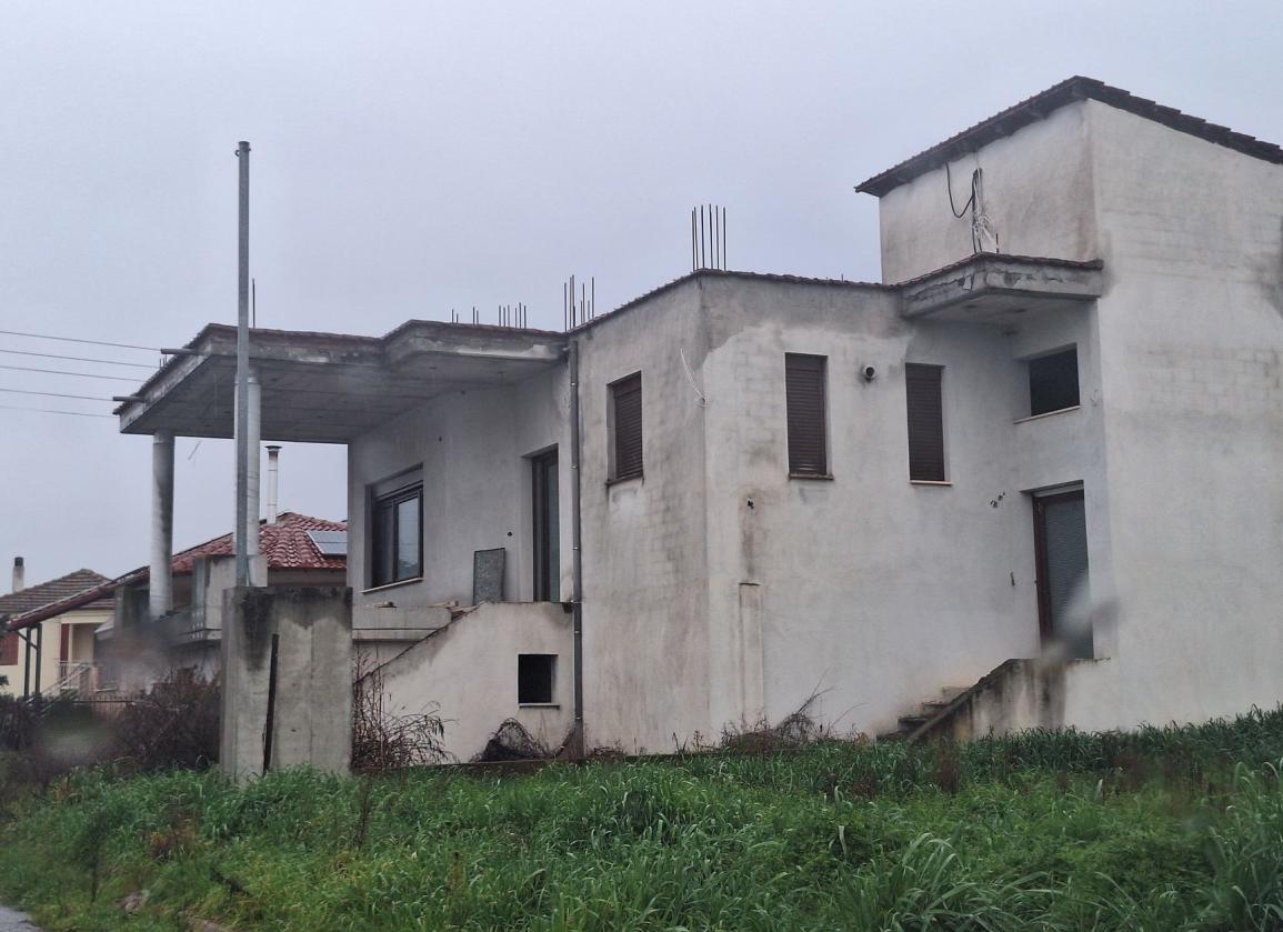 Οικόπεδο με κτίσμα  σε πλειστηριασμό Municipality of Dion - Olympus