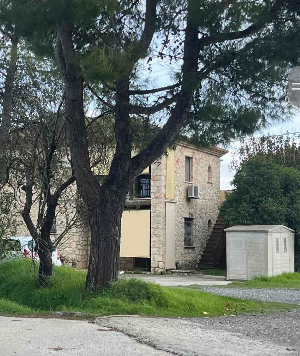 Οικόπεδο με κτίσμα  σε πλειστηριασμό Δήμος Ζακύνθου