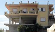 photo1