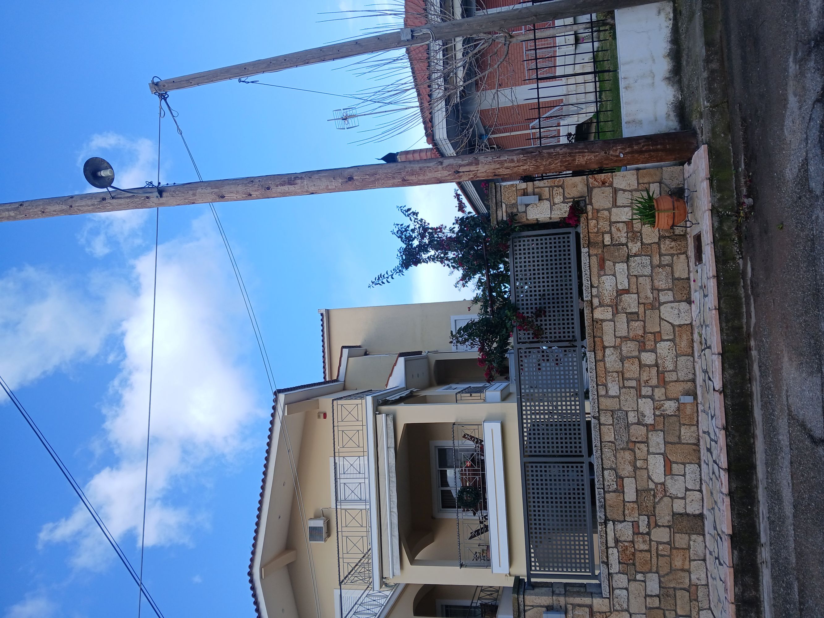 Οικόπεδο με κτίσμα  σε πλειστηριασμό Δήμος Ανδρίτσαινας - Κρεστένων