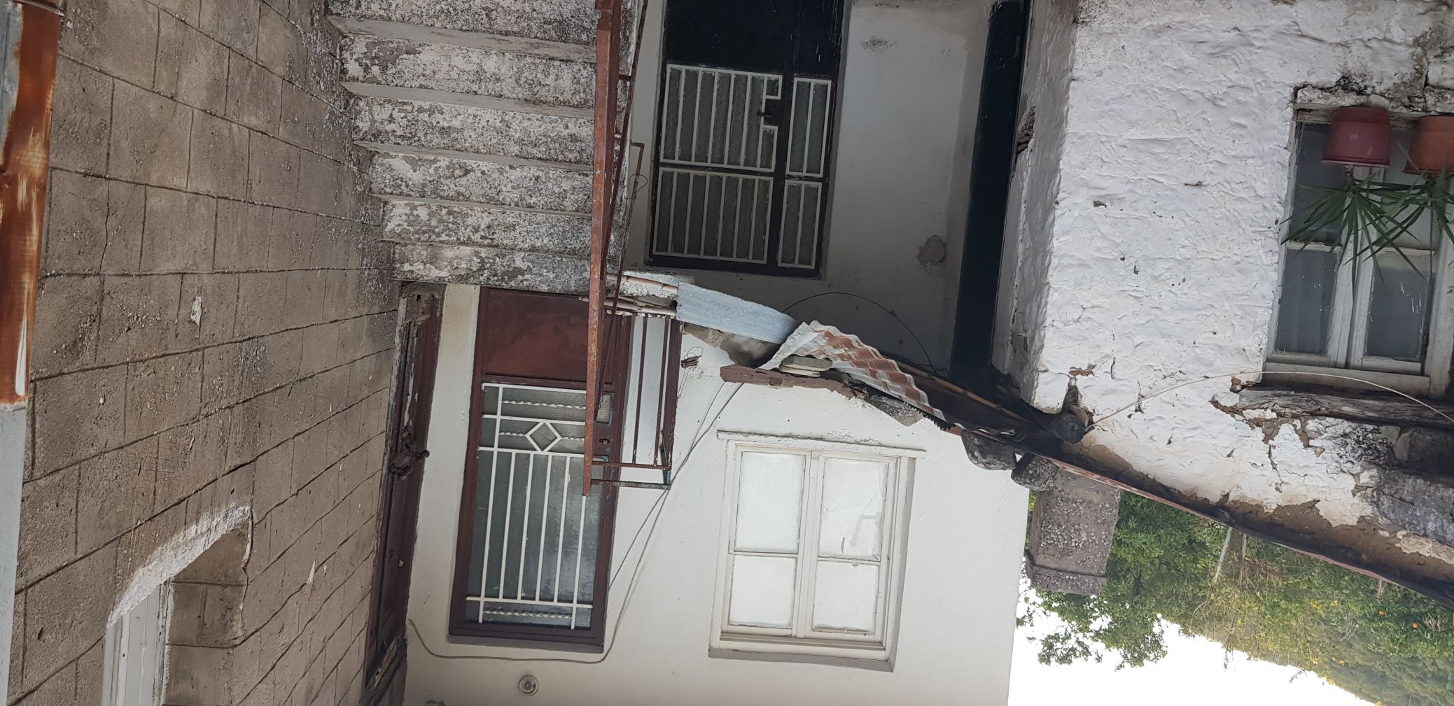 Οικόπεδο με κτίσμα  σε πλειστηριασμό Δήμος Αγρινίου