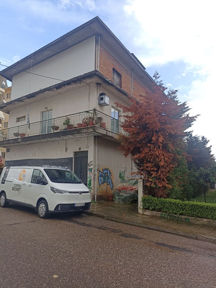 Οικόπεδο με κτίσμα  σε πλειστηριασμό Δήμος Αγρινίου