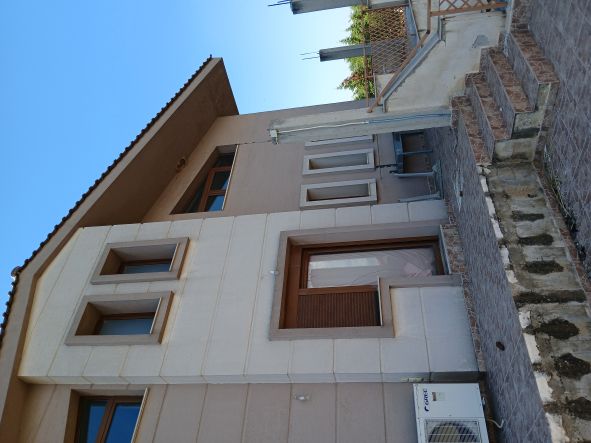 photo1