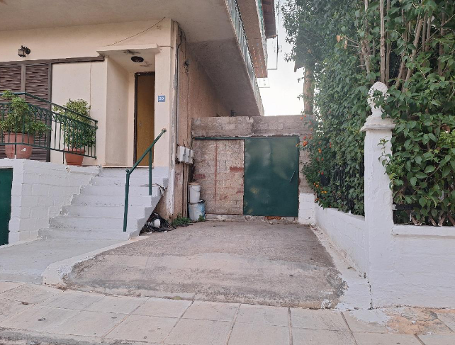 photo1