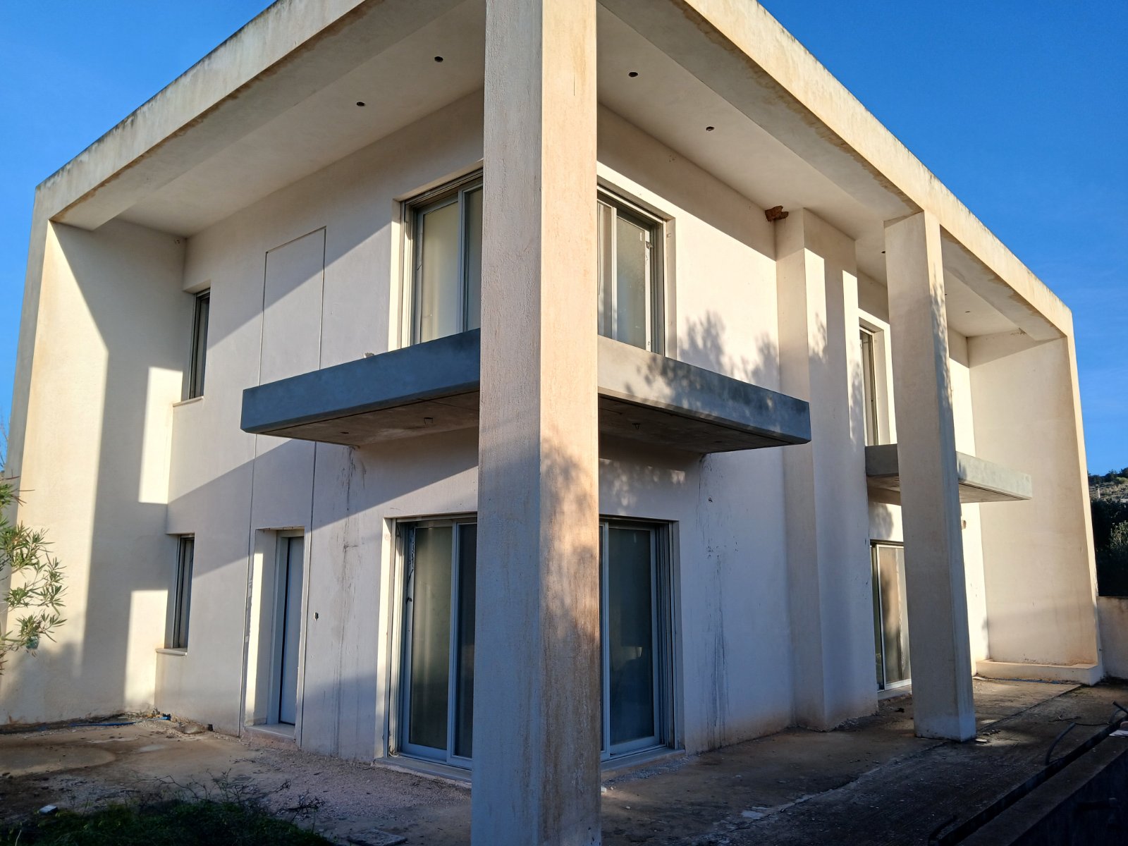 photo1
