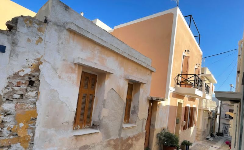 Οικόπεδο με κτίσμα  σε πλειστηριασμό Δήμος Σύρου - Ερμούπολης