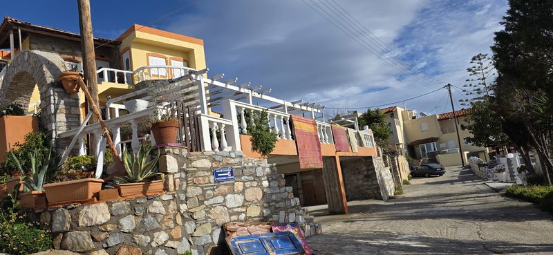 Οικόπεδο με κτίσμα  σε πλειστηριασμό Δήμος Σύρου - Ερμούπολης
