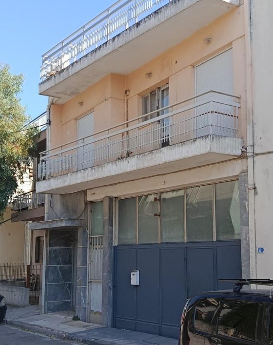 Οικόπεδο με κτίσμα  σε πλειστηριασμό Δήμος Φυλής