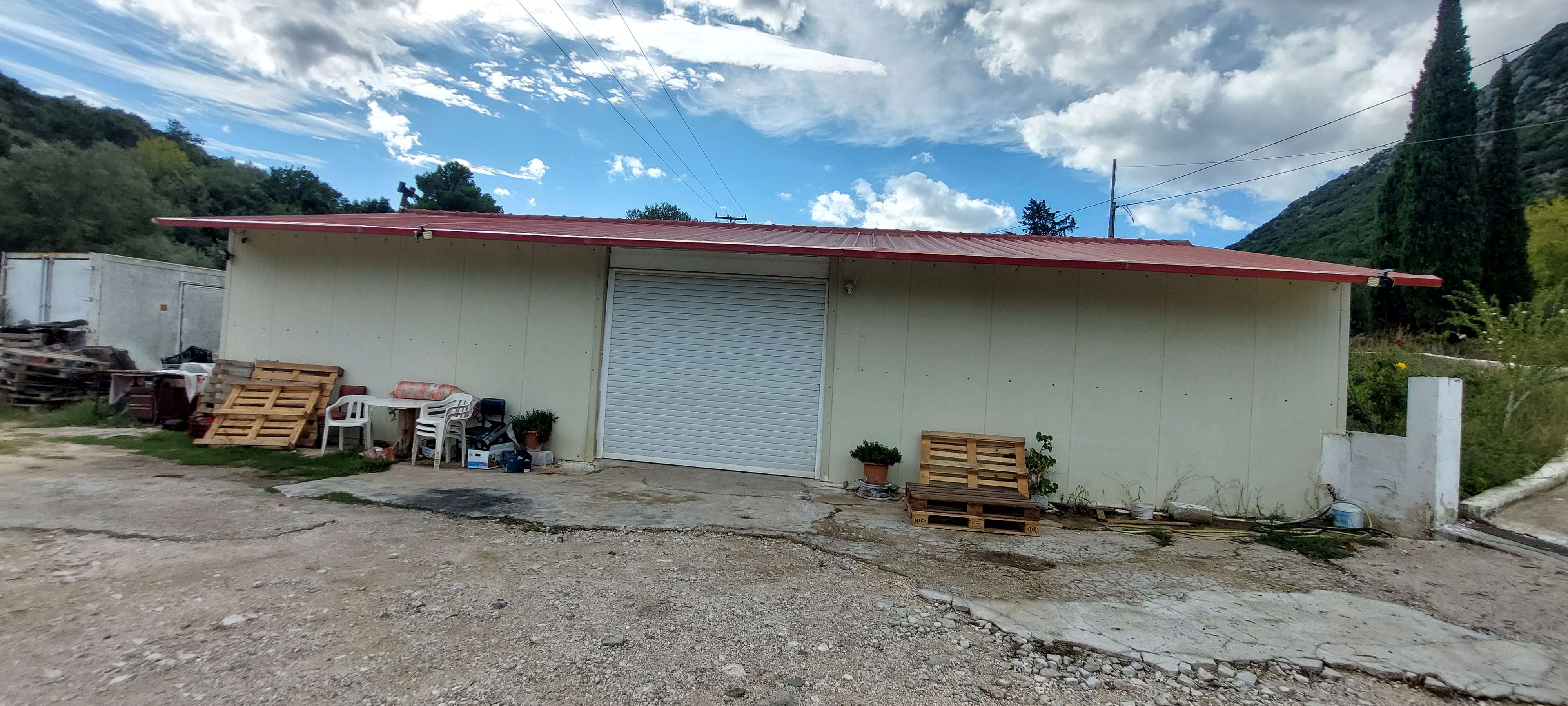 Οικόπεδο με κτίσμα  σε πλειστηριασμό Δήμος Κεφαλονιάς