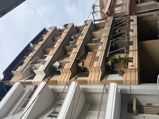 photo1