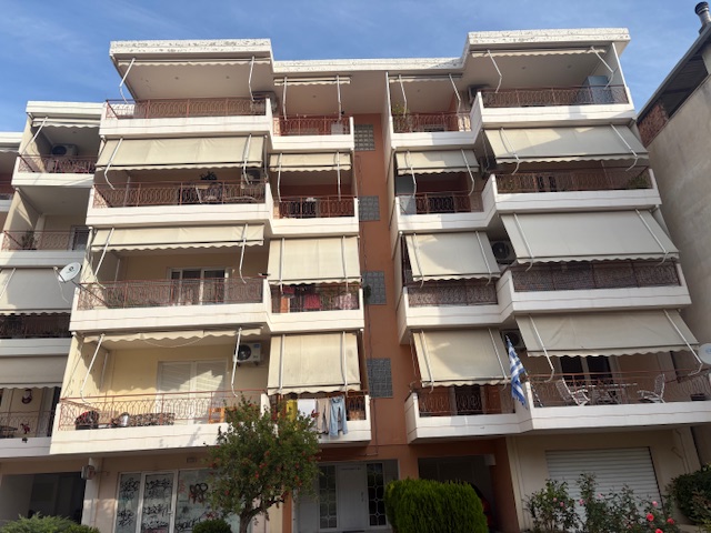 photo1
